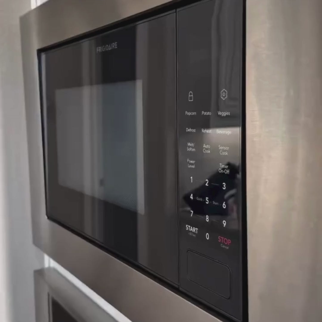 All-surface clean & protect spray