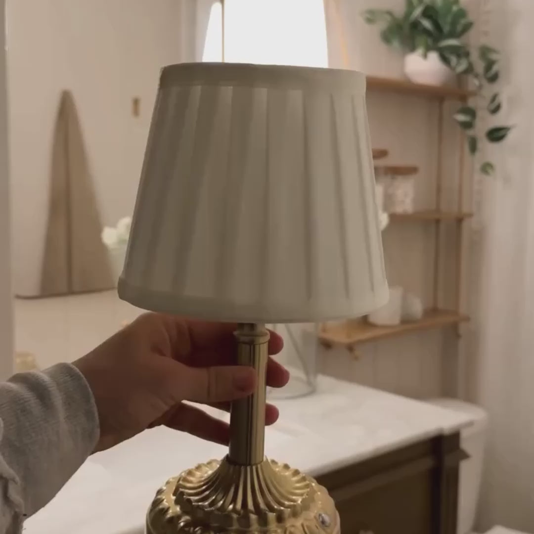 Vintage Pleated Table Lamp